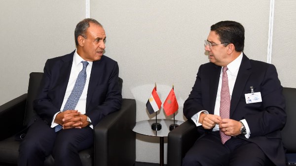وزير الخارجية يبحث مع نظيره المغربي العلاقات الثنائية والقضايا الإقليمية