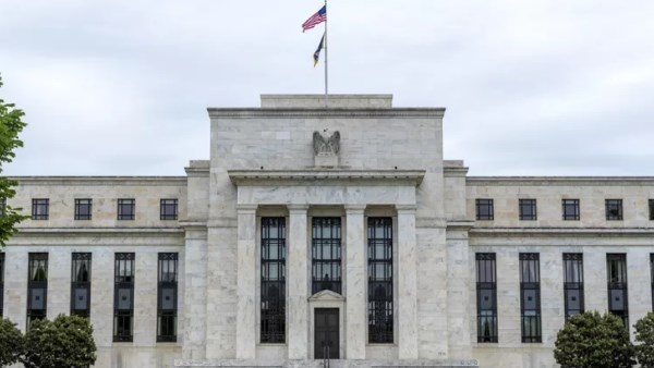 مسح لـ “الفيدرالي الأمريكي”: مسئولو المالية يرفعون توقعات التضخم وأسعار الفائدة تتصدر المخاوف