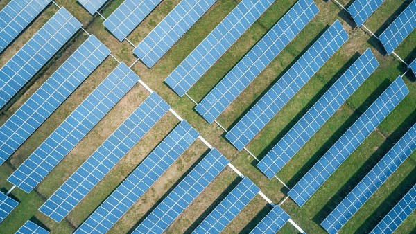 تلفزيون بريكس: تايلاند تشهد ارتفاعا كبيرا في واردات الألواح والمعدات الشمسية