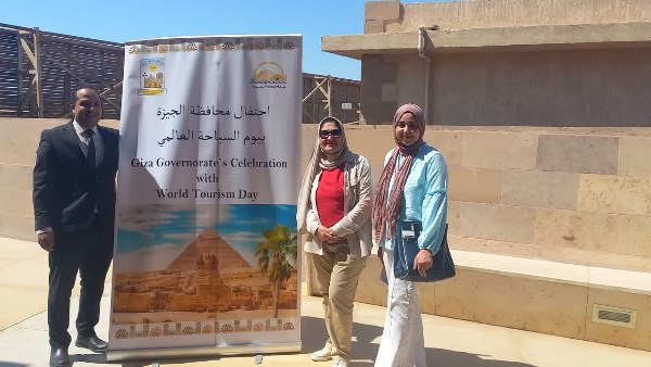 الجيزة تحتفي باليوم العالمي للسياحة بندوات تثقيفية وأنشطة تفاعلية واستقبال للسائحين
