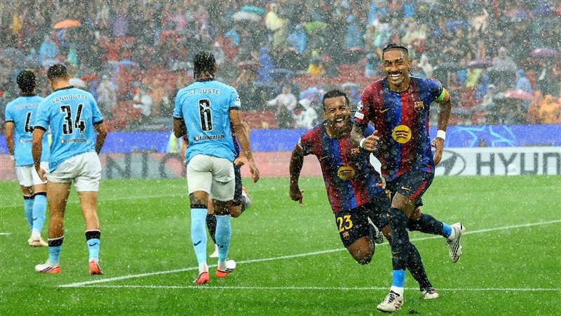 دوري أبطال أوروبا، برشلونة يتقدم علي فينورد 0/2 في الشوط الأول