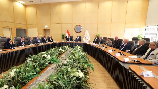 وزير النقل يترأس أعمال الجمعية العمومية العادية وغير العادية لشركة قناة السويس لتنمية الموانئ البحرية
