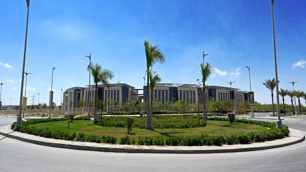 وزيرة الإسكان تتابع الموقف التنفيذي وآخر مستجدات عدد من المشروعات والخدمات بالعاصمة الجديدة