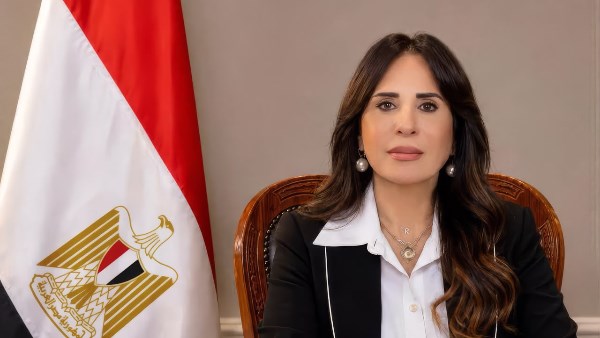 وزيرة الإسكان تتابع موقف مشروعات الصرف الصحي بقرى المنيا وأسيوط وأسوان