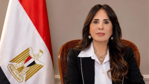 وزيرة الإسكان تتابع موقف تنفيذ عدد من المشروعات وملفات العمل بالفيوم الجديدة