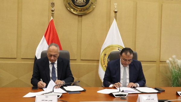 بروتوكول تعاون بين الرقابة على الصادرات وتحديث الصناعة لدعم الشركات المصدرة