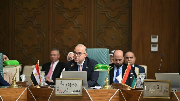 وزير الاستثمار : 250 مليار دولار حجم التجارة العربية البينية