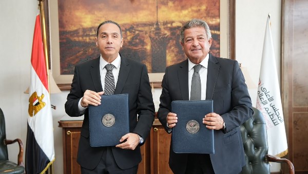 بروتوكول تعاون بين “الرقابة المالية” و”الأعلى للإعلام” للتنسيق بشأن التطبيقات الإلكترونية