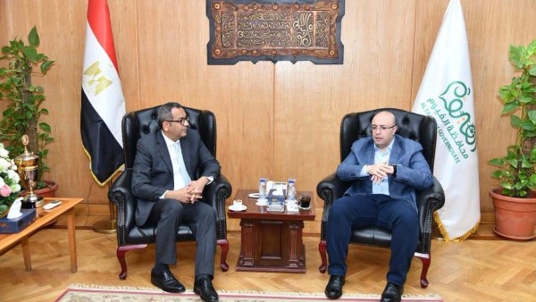 رئيس جهاز تنمية المشروعات يلتقي محافظ الفيوم لمناقشة أوجه التعاون