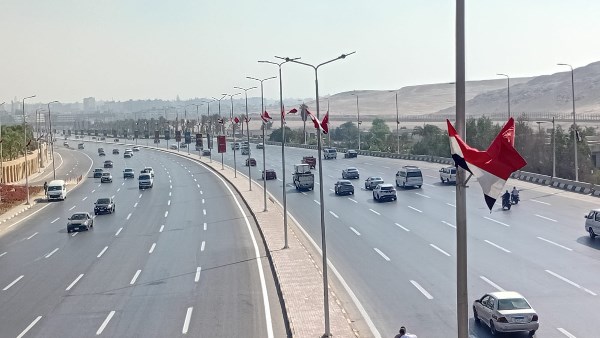 الجيزة تنهي أعمال تجميل وتجهيز الطرق المؤدية للمتحف المصري الكبير والأهرامات