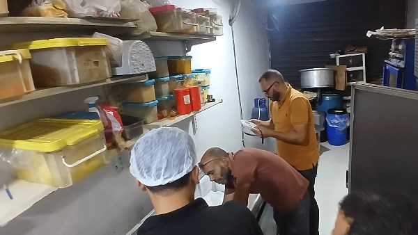 حملة تفتيشية على المطاعم بالتنسيق مع الطب البيطري بنطاق حي العجوزة