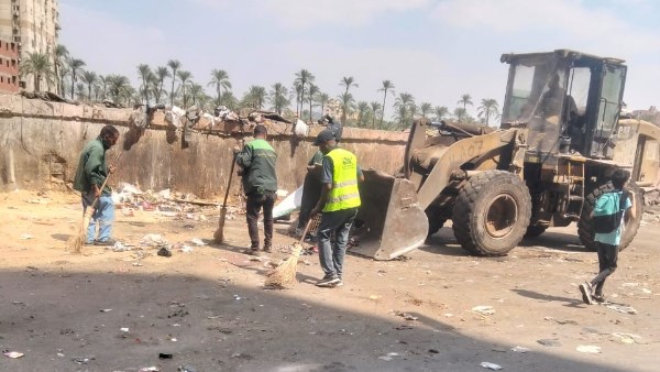 محافظ الجيزة يستبعد نائب رئيس حي بولاق لقطاع النظافة وآخرين.. لهذا السبب