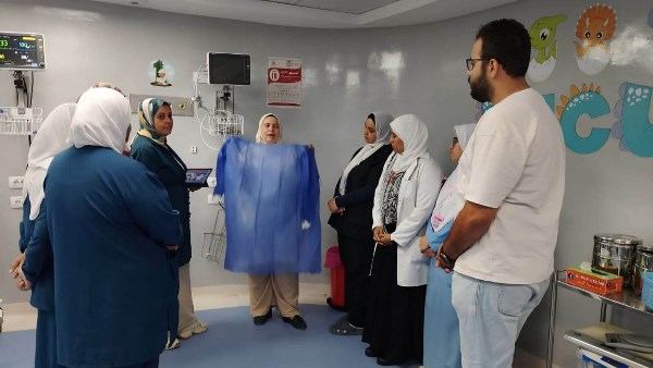 تدريب عملي لرفع كفاءة أطباء الحضانات وتأهيل كوادر بأقسام حديثي الولادة بمستشفيات الجيزة