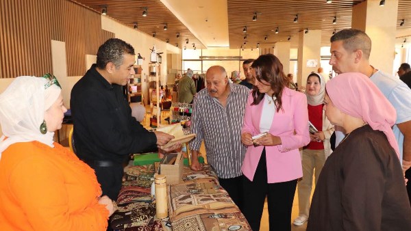 الجيزة.. افتتاح معرض الحرف اليدوية والتراثية بمنطقة الأهرامات