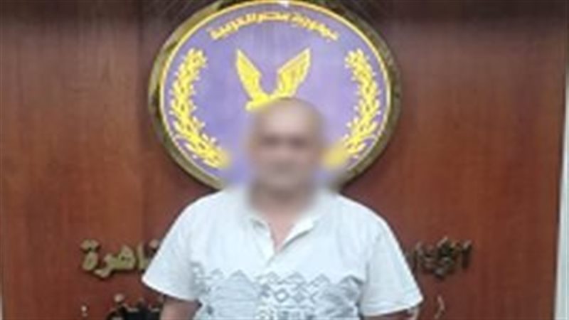 ضبط عاطل انتحل صفة موظف بحي للنصب على أصحاب المحال بالقاهرة