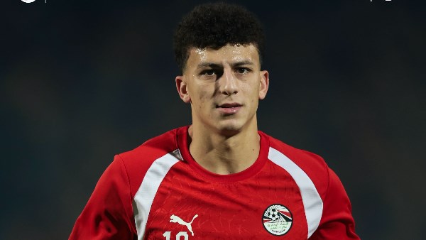 دقائق كلفت مبلغًا ضخمًا.. كم سيدفع الأهلي مقابل مشاركة علي محمود مع منتخب مصر؟