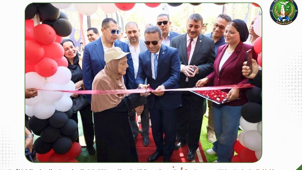 محافظ المنوفية يفتتح معرض أهلا بالمدارس