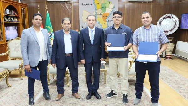 محافظ المنوفية يكرم أوائـل طلاب مدرسة الثانوية الفنية لمياه الشرب والصرف الصحي.. صور