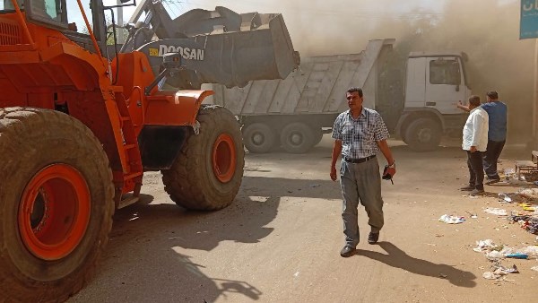 رفع إشغالات والارتقاء بالخدمات.. يوم في قريتنا يصل قرية إسطنها بالمنوفية