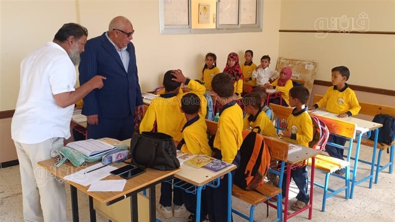 محافظ مطروح يتفقد مدرسة أبو مرزوق في براني