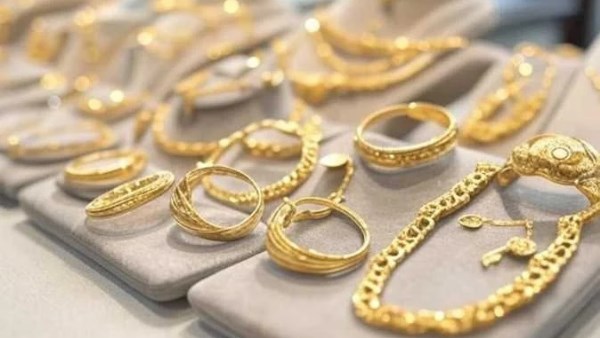 طلع 420 جنيه.. سعر الجنيه الذهب يرتفع في الصاغة الآن