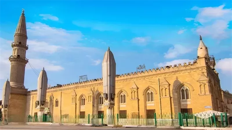 لماذا يحتفل المصريون بمولد الإمام الحسين في ربيع الآخر؟ القصة وراء الاحتفال