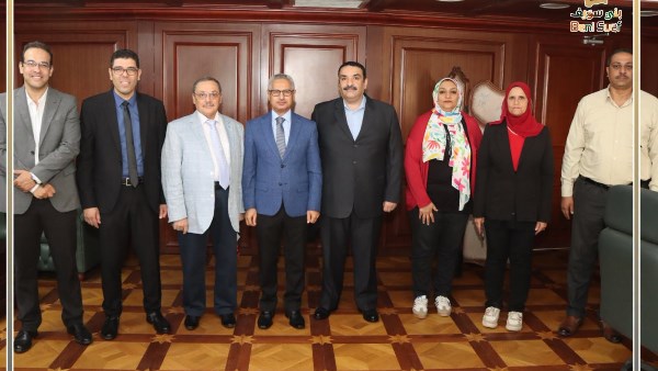 محافظ بني سويف يلتقي لجنة تقييم المشروعات المُشاركة في المبادرة الوطنية للمشروعات الخضراء الذكية
