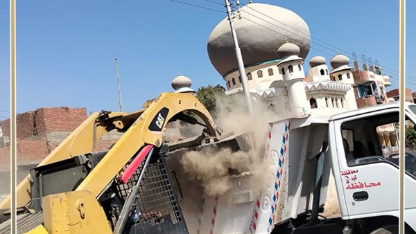 حملات مكثفة للنظافة وإزالة التعديات ومتابعة التصالح والخدمات بمراكز ومدن بني سويف