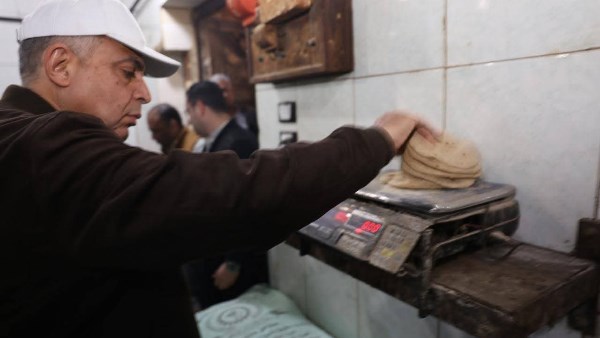 تحرير 27 محضر مخالفات ضد أصحاب مخابز بلدية يتلاعبون في المواصفات بالغربية