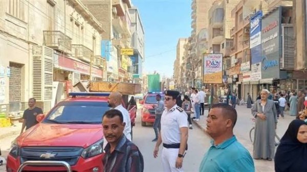 التعدي على أعضاء حملة تنفيذ قرار غلق مقهى مخالف ببني مزار في المنيا| تفاصيل