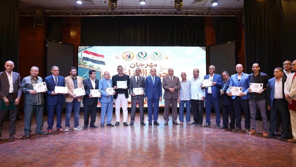 محافظ المنيا يشارك في مهرجان «حماة الإبداع» لتكريم مديرى المدارس والعاملين المتميزين وحفظة القرآن الكريم