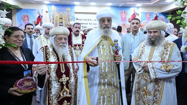البابا تواضروس يُعلن تدشين كاتدرائية القديس مارمرقس الرسول بملوي
