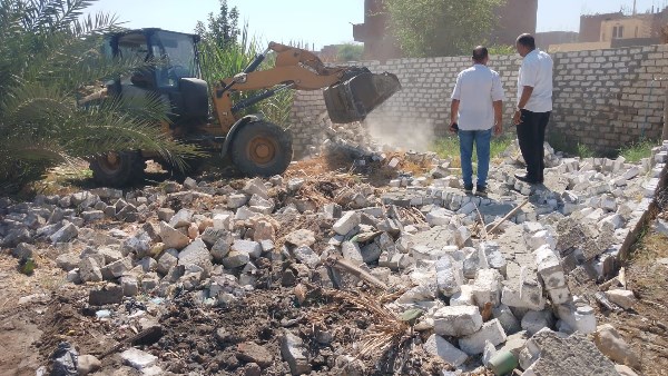 محافظ أسيوط: إزالة 50 حالة تعد واسترداد 3470 مترا مربعا