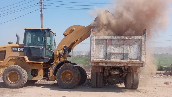 محافظ أسيوط: رفع 88 طن مخلفات وتراكمات بمركز أبنوب