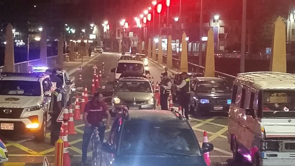 حملات مرورية مكثفة بشوارع سوهاج لتحقيق الانضباط
