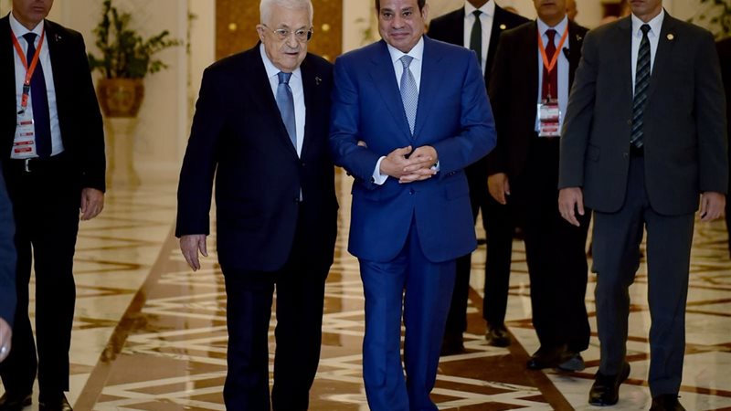 محمود عباس: مصر بقيادة السيسي تقدم كل الدعم والمساندة للشعب الفلسطيني والدفاع عن حقوقه الوطنية.. الجهود المصرية متواصلة لإنهاء معاناة غزة