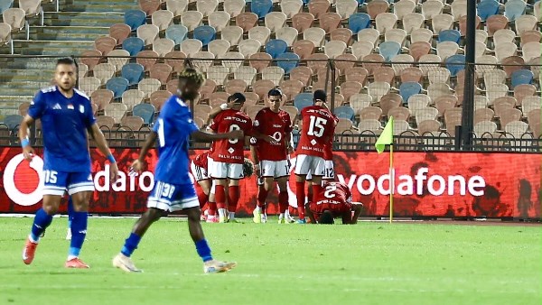 الأهلي يهزم أبوقير للأسمدة بأقدام زيزو والشحات ويتصدر الدوري المصري