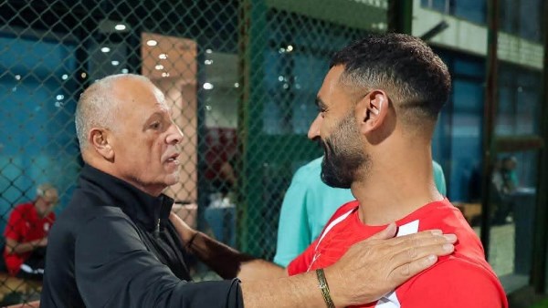 محمد صلاح يتصدر أجواء مران منتخب مصر.. ترحيب حافل بنجم الفراعنة