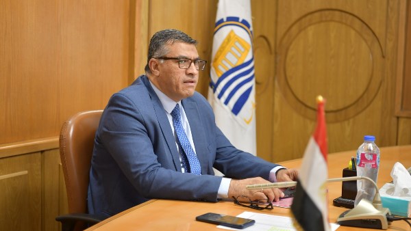 محافظة قنا وهيئة موانئ أبوظبي تبحثان سبل دعم الصادرات وخدمة المستثمرين