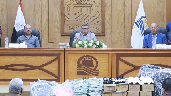 ختام المرحلة الثانية من مبادرة”إلى المدرسة”وتوزيع 100حقيبة مدرسية بقنا