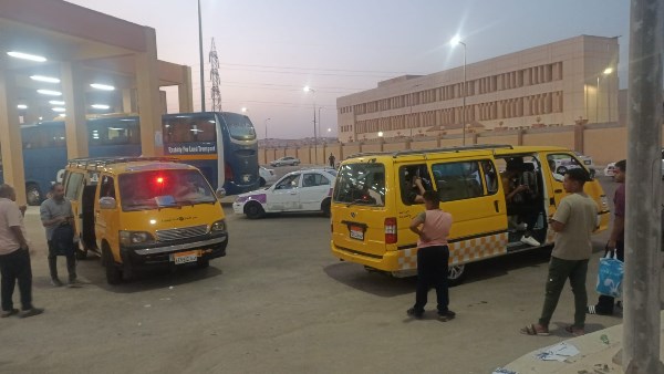 مدير مواقف قنا: انتظام جميع خطوط السير واستعداد كامل لمواجهة كثافات الركاب