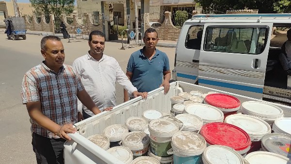 ضبط نصف طن دهانات منتهية الصلاحية وتحرير 8 محاضر في حملة تموينية بإسنا