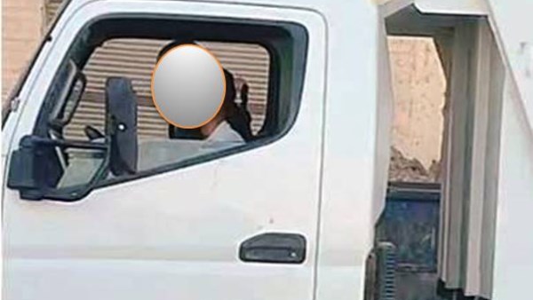 أسوان.. إحالة سائق مكن طفلته من قيادة سيارة مخلفات لنيابة كوم إمبو