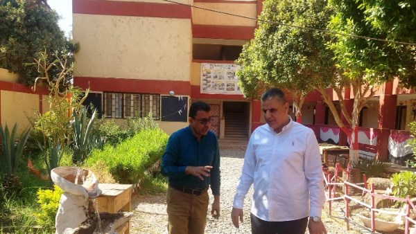 استعداداً لإستقبال العام الدراسى .. نائب محافظ أسوان يتفقد مدارس دراو