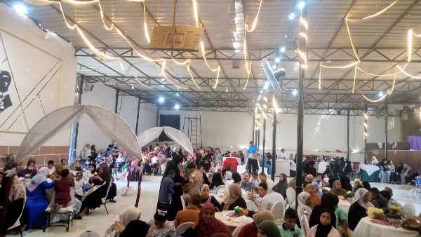 محافظ أسوان يشيد بمبادرة «إلى المدرسة» لدعم الطلاب الأكثر احتياجًا