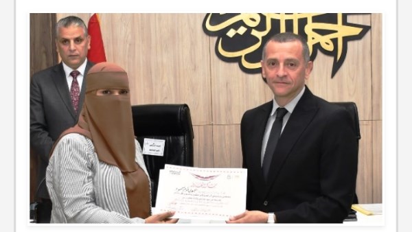 أخبار أسوان.. تكريم للمتميزين.. ومتابعة لسير العمل.. ودعوة لاستثمار مد التقديم لتقنين الأراضى