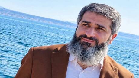 اغتيال قيادي سابق في “هيئة تحرير الشام” داخل منزله بريف إدلب