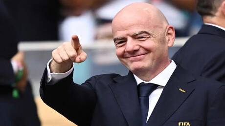 “الفيفا” يرد على اتهامات الاتحاد الأوروبي لكرة القدم بشان إنفانتينو