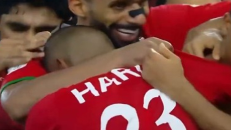 احتفال بهدف كاد يعصف بآمال عُمان ويطيح بها من كأس الخليج