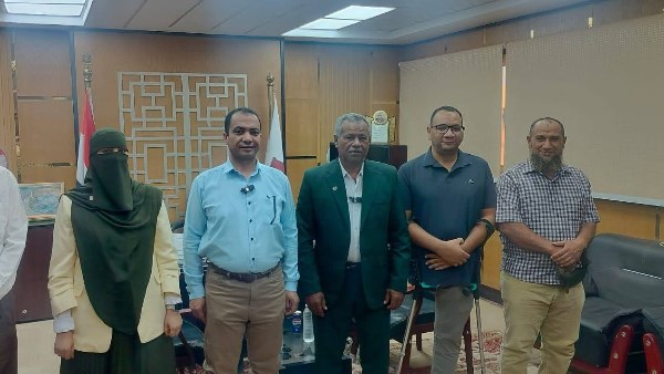 وفد من جامعة الوادي الجديد لاجراء الكشف الطبي للطلاب الجدد بمركز بلاط
